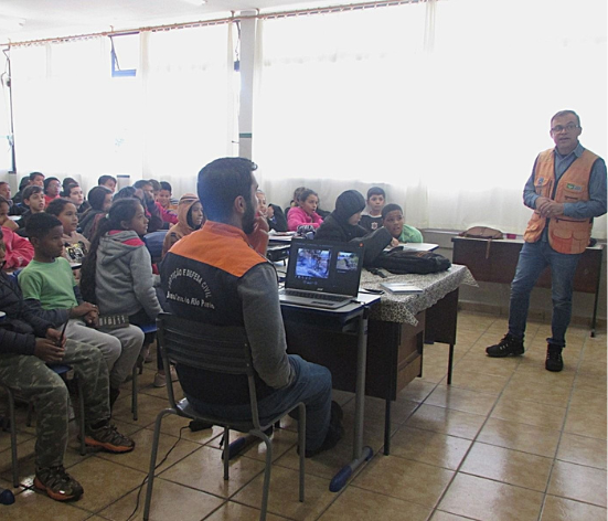 Prefeitura promove ação de educação ambiental sobre riscos de queimadas nas escolas